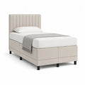 Lit simple rembourré en polyester beige clair avec tête de lit à panneaux verticaux, couchage 90 × 190 cm, dimensions 202 × 101 × 112 cm